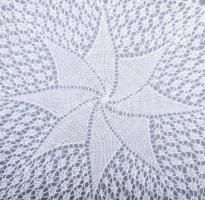 Reggeliző tálca, üveg mögött csipke, repedéssel a fa kereten. 26 cm