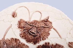 Schütz Cilli nagyméretű pipacsmintás falitál, jelzett, minimális kopottsággal, d: 32,5 cm