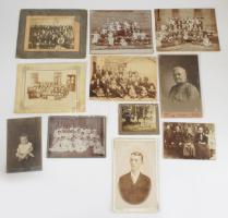 11 db vegyes keményhátú fotó (portrék, csoportképek), változó állapotban, 10x13 cm és 18x23 cm között