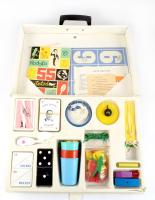 cca 1979-1982 Rodolfo bűvésztáska - 55 mutatvány. Jó állapotban, 29x41 cm