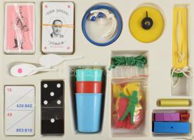 cca 1979-1982 Rodolfo bűvésztáska - 55 mutatvány. Jó állapotban, 29x41 cm