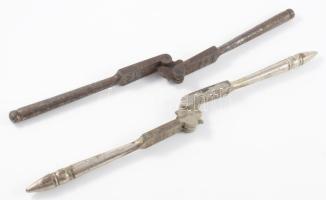 2 darab antik fém diótörő, h: 12 cm