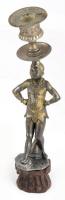 Jelzett figurális gyertyatartó, fa talapzaton, m: 25 cm