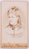 cca 1870 Jády Ilona portréja, keményhátú fotó Graf pápai műterméből, 10,5×6,5 cm