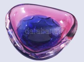 Cseh kétszínű vastag üveg asztaldísz, alján karcokkal, d: 20 cm