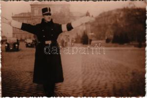 Budapest V. Széchenyi István tér, Magyar Tudományos Akadémia, közlekedési rendőr. photo