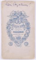 cca 1900 Lány jelmezben, keményhátú fotó Goszleth budapesti műterméből, kopásnyomokkal, 15×7,5 cm