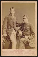 cca 1878 Két férfi portréja, keményhátú fotó Kozmata Ferenc budapesti műterméből, 16,5×10,5 cm