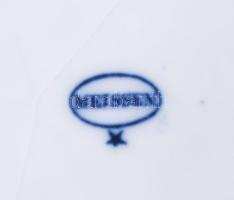 Meissen 3 darab hagymamintás tányér, jelzett, sérüléssel, d: 16 cm