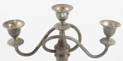 Angol háromágú ezüstözött gyertyatartó, m: 24 cm