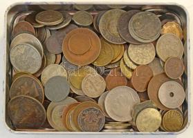 Vegyes, magyar és külföldi érmetétel 1945-ig, mintegy ~1kg súlyban T:vegyes Mixed, Hungarian and foreign coin lot, coins until 1945 (~1kg) C:mixed