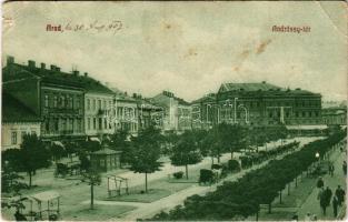 1907 Arad, Andrássy tér, 1848 Múzeum, Szálloda és vendéglő a Három Királyhoz, Verbos A. és fiai bútorgyára, üzletek. Ifj. Klein Mór kiadása / square, hotel, restaurant, furniture store, shops, museum (kis szakadás / small tear)
