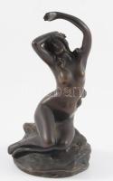 Franz Seifert után: Nyújtózkodó akt. Patinázott bronz, jelzés nélkül, m: 17,5 cm