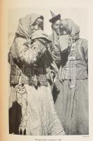 [Hedin, Sven (1865-1952)] Sven Hedin: A selyem útja. I-II. kötet. Ford.: vitéz Mezey Dénes. A Magyar...