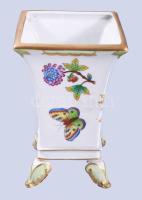 Herendi Viktória mintás négyoldalú váza, lábakon, jelzett, minimális kopással, m: 15,5 cm