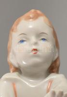 Zsolnay mászó kislány, jelzés nélkül, hibátlan, 15x9,5 cm