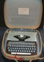 Táskaírógép működőképes