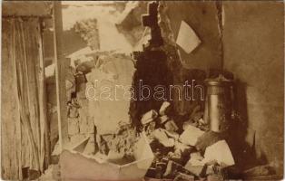 Kecskemét, romos ház belső. Merkado és Kemény photo (fl)