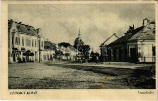 1943 Fehérgyarmat, utcarészlet, patika, gyógyszertár, üzletek, kerékpár. Dohánynagyáruda kiadása (EK)