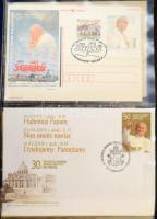 Lengyel modern díjjegyes és alkalmi levelezőlap gyűjtemény levélberakóban