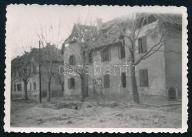 cca 1944-1945 Kispest, háborús pusztítás, fotó, a hátoldalon pecséttel jelzett (Libál Optika-Fotó Kispest), 6x8,5 cm