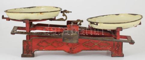 Szecessziós díszítésekkel antik konyhai mérleg, serpenyőkkel, kopott, h: 47 cm