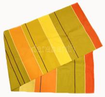 2 darab retro iparművész faliszőnyeg, jó állapotban, nagyobbik 250x80 cm