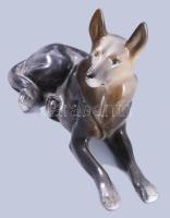 Hollóházi németjuhász. Jelzett, hibátlan, 21x12 cm