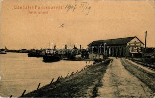 1907 Pancsova, Pancevo; Temes rakpart, MFTR 663-as uszály, Pancsovai Népbank közraktára. W. L. 945. / Timis River quay, wharf, bank warehouse, barge (EB)