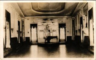 1944 Ózd, Rimamurány-Salgótarjáni Vasmű R.T. ózdi vas- és acélgyára, tiszti kaszinó díszterme, belső. Foto Mendlik (fl)