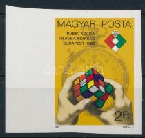 1982 Rubik-kocka VB vágott ívszéli bélyeg