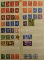 Nagy-Britannia rendező, javarészt királynő fejes bélyegekkel, 9 db kétoldalas berakólapon mappában