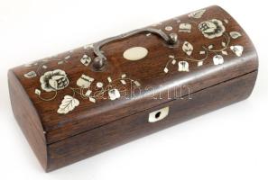 Fa díszdoboz, gyöngyház berakással, 16x7 cm