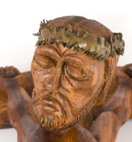 Jálics Gyula (1940-2016). Ecce Homo. Faragott fa, réz kiegészítőkkel, falra akasztható, 78x30 cm