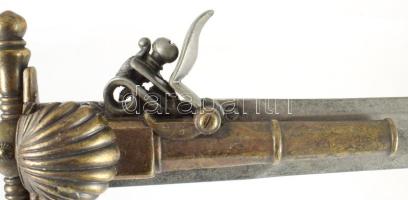 Francia tőr-pisztoly replika, h: 38 cm