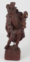 Éjjeliőr lámpással. Faragott fa szobor, m: 41 cm
