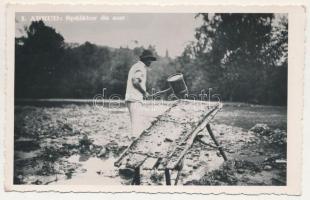 Abrudbánya, Abrud; Spalator de aur / aranymosás, aranybánya. I. Tengher kiadása / gold mine, gold panning. Fotofilm Cluj (EK)