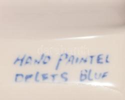 Delft 2 darab tárgy, közte ritka kanapé miniatúra, jelzett, hibátlan, h: 7-10 cm