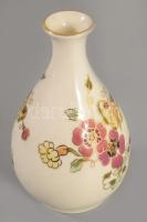 Zsolnay pillangó mintás váza. Jelzett, hibátlan, m: 11 cm