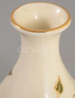 Zsolnay pillangó mintás váza. Jelzett, hibátlan, m: 11 cm
