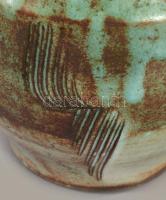 Iparművész kerámia tárolóedény, teljes m: 21 cm