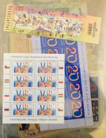 Nagy magyar gyűjtemény 1962-2017 berakókban, albumokban, blokkberakókban, iratrendezőben, bennük teljes ívek, kisívek, néhány különlegesség