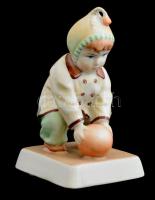 Zsolnay labdás kisfiú figura, kézzel festett, jelzett, egészen apró lepattanással, m: 13 cm