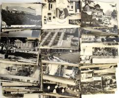 Kb. 130 db MODERN fekete-fehér magyar város képeslap / Cca. 130 modern black and white Hungarian town postcards