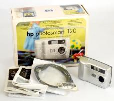 HP Photosmart 120 digitális fényképezőgép, kiegészítőkkel, leírással, dobozában.