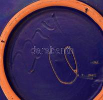 Fantázia kerámia tál. Jelzett. d: 27,56 cm