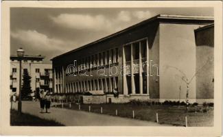 1956 Dunaújváros, Dunapentele, Sztálinváros; Bartók Béla Kultúrház. Képzőművészeti Alap Kiadóvállalata + "1956 VII. 8. Sztálin Vasmű Kokszoló Indulása" So. Stpl. (gyűrődés / crease)