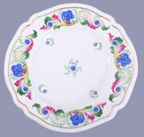 1844 Alt wien 35 részes szervírozó készlet, alján jelzett: Alt wien jelzés és 844-es datálás, kínáló...