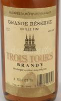 1988 Trois Tours Brandy likőr, 40%, 0,5l, bontatlan