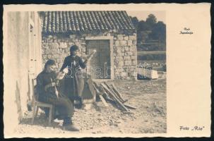 1939 gróf Teleki Mária Irén (1910-1962), gróf Teleki Pál (1879-1941) földrajztudós, politikus, minis...